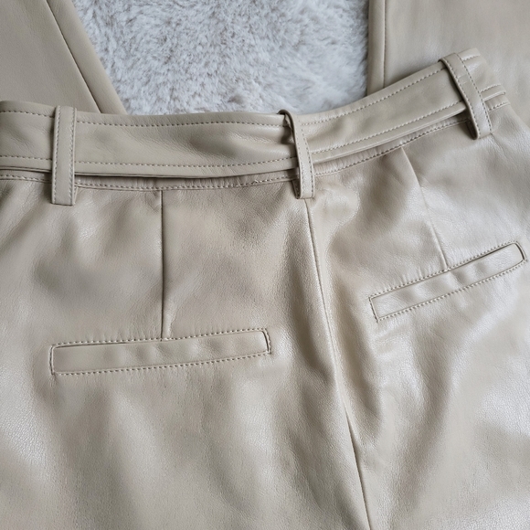 Avec Les Filles High Rise Pleated Wide Leg Vegan Leather Pants - Picture 7 of 9